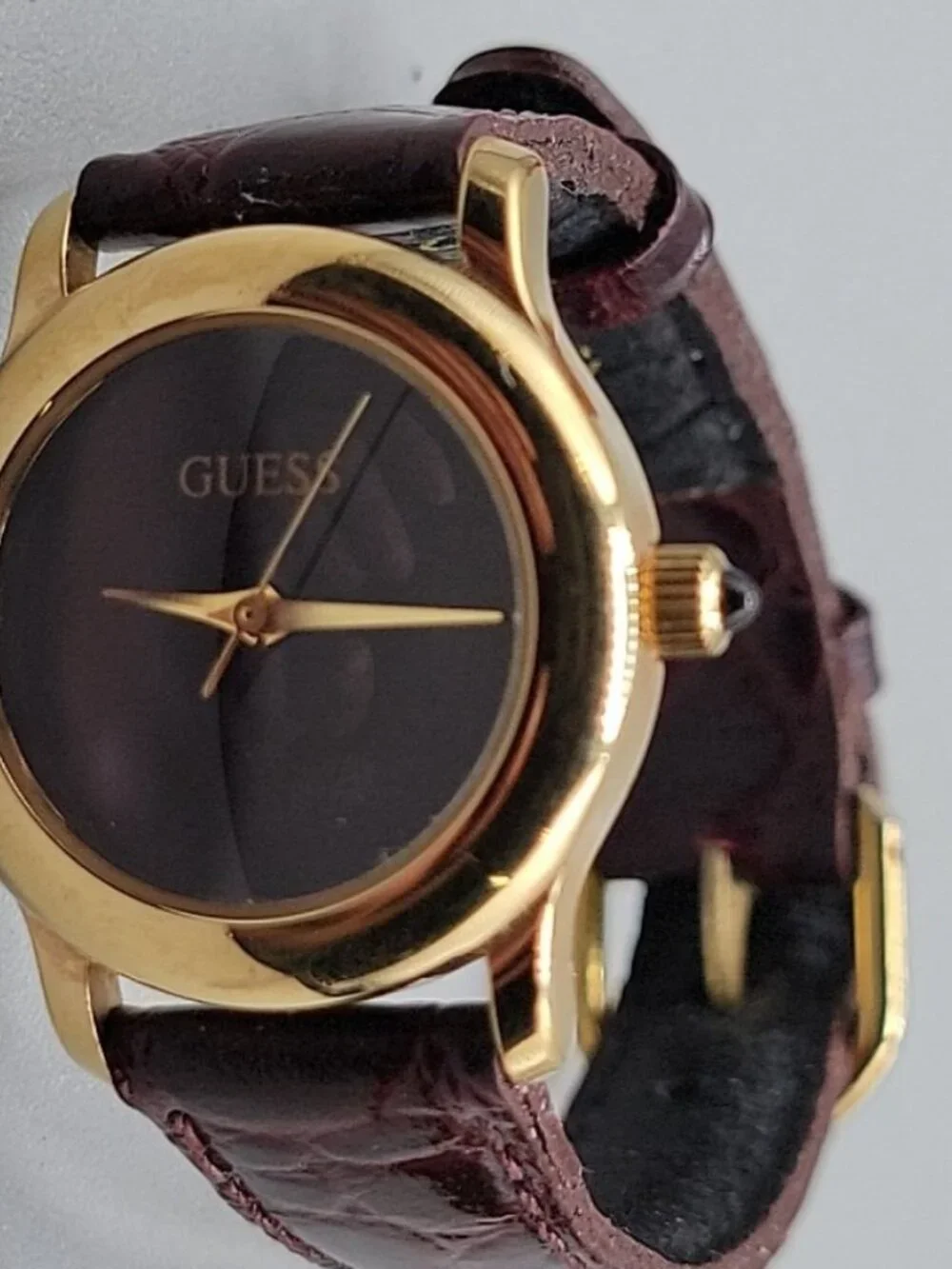 Vintage 1991 GUESS Watch Gold Tone Black Dial Burgundy Leather Strap 26mm 6.5
